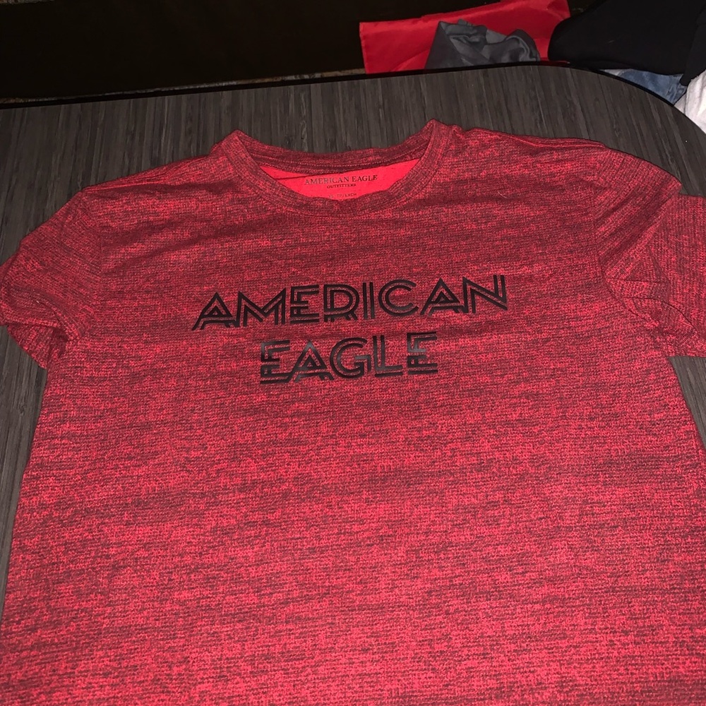 Tee shirt